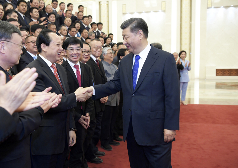 2019年5月28日，習(xí)近平主席在人民大會(huì)堂親切接見(jiàn)舒心先生